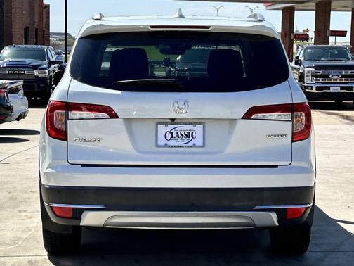 Platinum White Pearl 2020 Honda Pilot Touring 8-Passenger