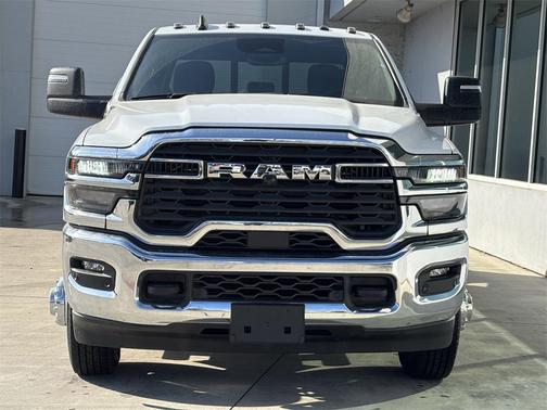 2026 RAM 3500 Tradesman Crew Cab 4x4 8' Box