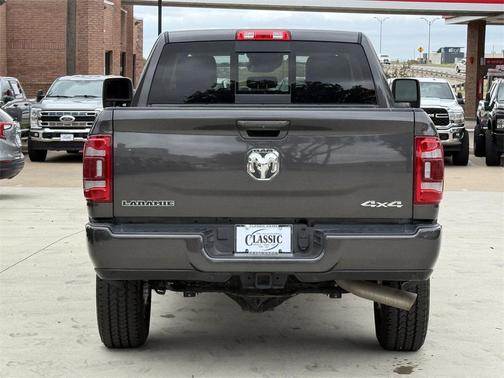 2024 RAM 2500 Laramie Crew Cab 4x4 6'4' Box