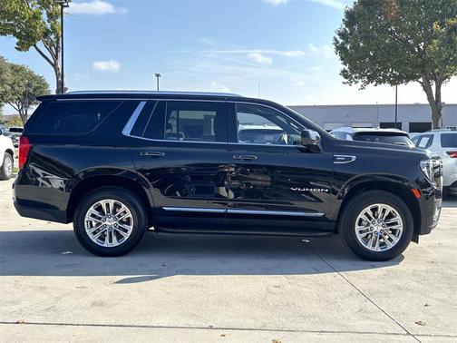 2024 GMC Yukon SLT