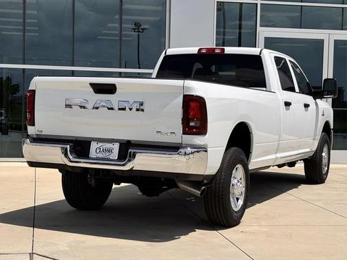 2025 RAM 2500 Tradesman Crew Cab 4x4 8' Box