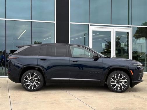 2025 Jeep Wagoneer S Limited