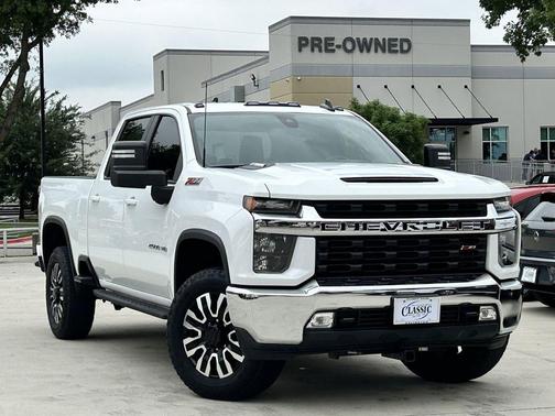 Summit White 2022 Chevrolet Silverado 2500 LT