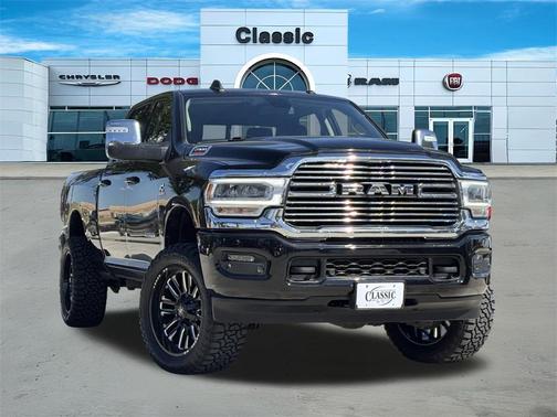 2024 RAM 2500 Laramie Crew Cab 4x4 6'4' Box