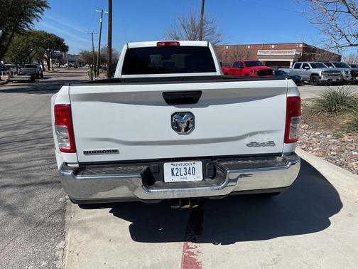 2024 RAM 3500 Big Horn Crew Cab 4x4 8' Box