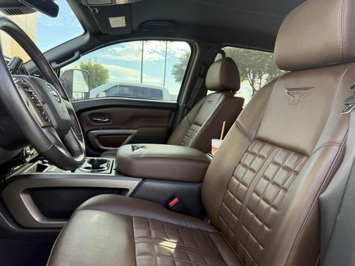 2023 Nissan Titan XD Platinum Reserve