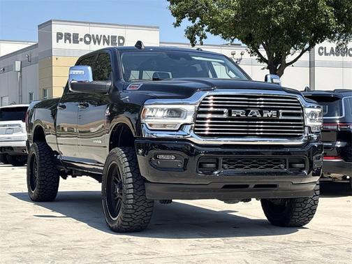 2024 RAM 2500 Laramie Crew Cab 4x4 6'4' Box