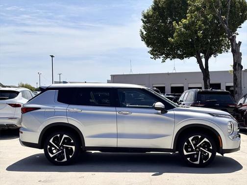 2024 Mitsubishi Outlander SE 2.5 S-AWC