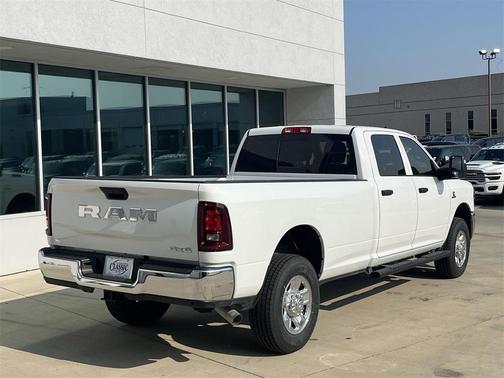 2025 RAM 2500 Tradesman Crew Cab 4x4 8' Box