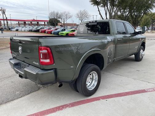 2021 RAM 3500 Laramie Crew Cab 4x4 8' Box