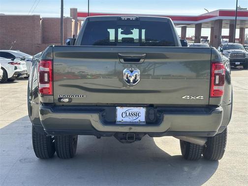 2021 RAM 3500 Laramie Crew Cab 4x4 8' Box