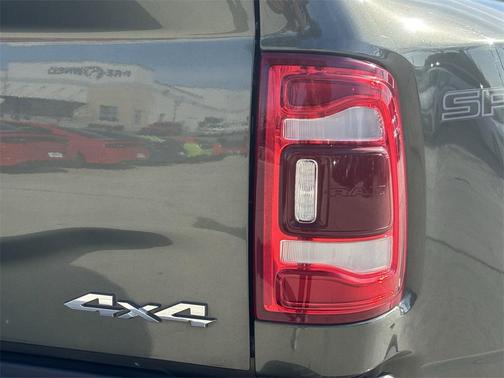 2021 RAM 3500 Laramie Crew Cab 4x4 8' Box