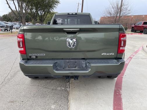 2021 RAM 3500 Laramie Crew Cab 4x4 8' Box