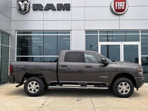 2025 RAM 2500 Big Horn Crew Cab 4x4 6'4' Box