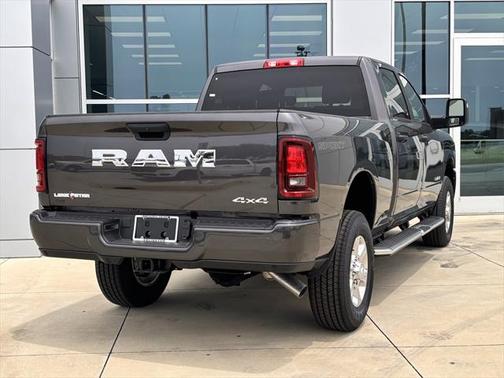 2025 RAM 2500 Big Horn Crew Cab 4x4 6'4' Box