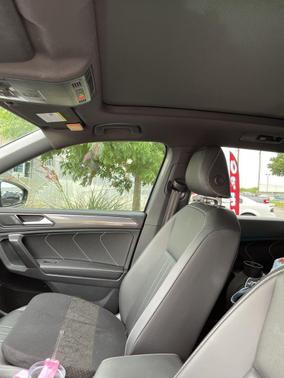 Platinum Gray Metallic 2024 Volkswagen Tiguan 2.0T SE R-Line Black