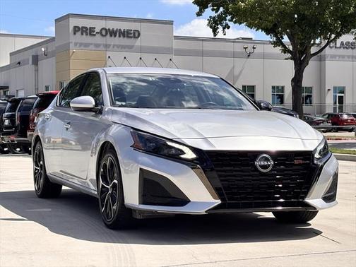 2023 Nissan Altima SR FWD