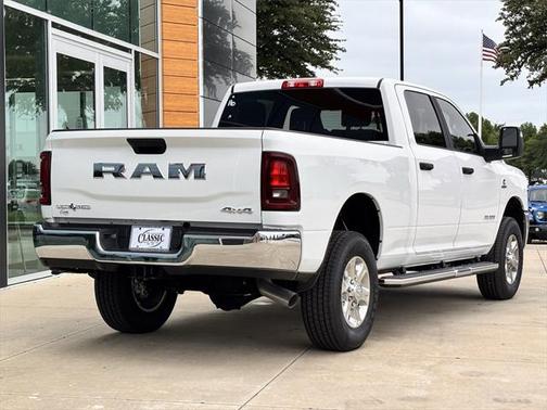 2025 RAM 2500 Big Horn Crew Cab 4x4 6'4' Box