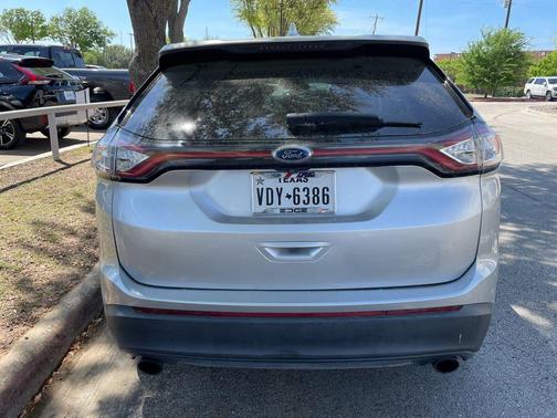 Ingot Silver 2017 Ford Edge SE