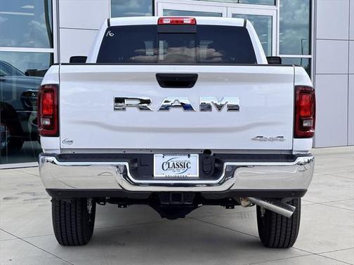 2025 RAM 2500 Tradesman Crew Cab 4x4 6'4' Box