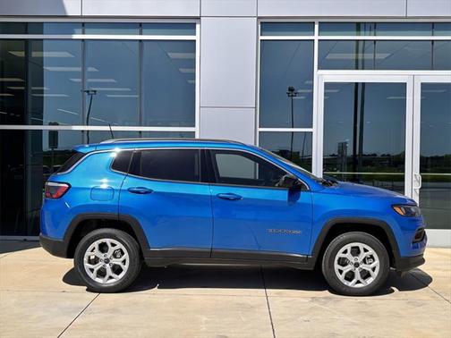 2025 Jeep Compass Latitude