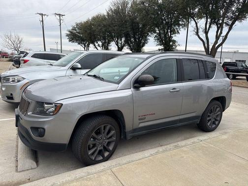Billet Silver Metallic Clearcoat 2016 Jeep Compass 75th Anniversary