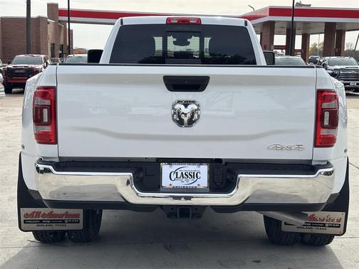 2024 RAM 3500 Tradesman Crew Cab 4x4 8' Box