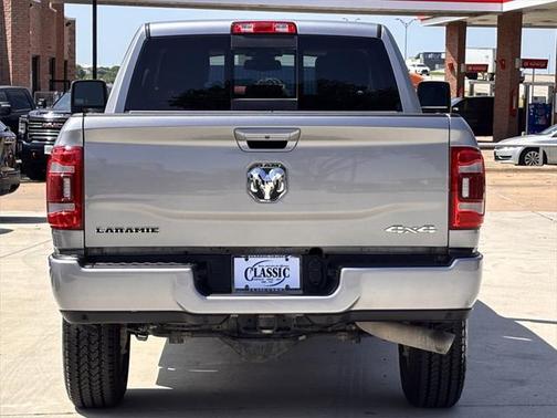 2024 RAM 2500 Laramie Crew Cab 4x4 6'4' Box