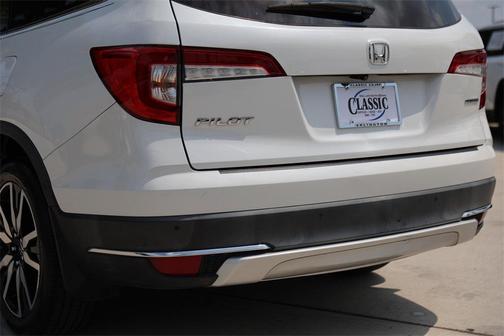 2020 Honda Pilot Touring 8-Passenger