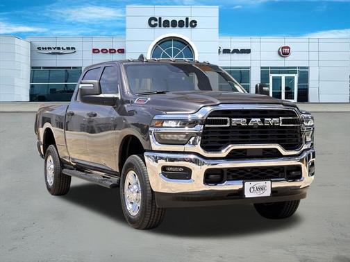 2025 RAM 2500 Tradesman Crew Cab 4x4 6'4' Box