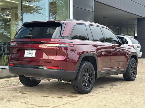 2025 Jeep Grand Cherokee Altitude
