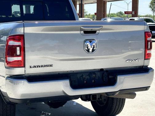 Billet Silver Metallic Clearcoat 2024 RAM 2500 Laramie Crew Cab 4x4 6'4' Box