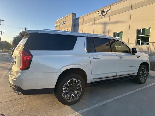 2023 GMC Yukon XL Denali Ultimate