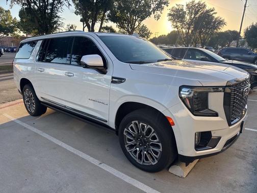 2023 GMC Yukon XL Denali Ultimate