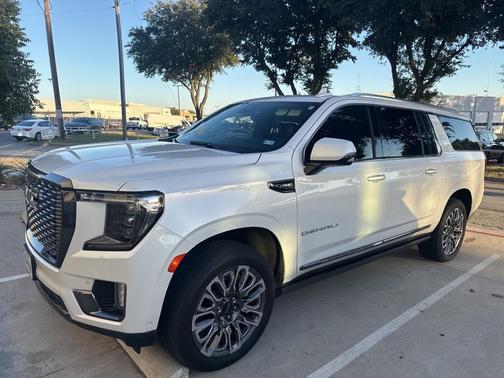 2023 GMC Yukon XL Denali Ultimate