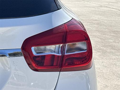 2020 Mercedes-Benz GLA 250 Base