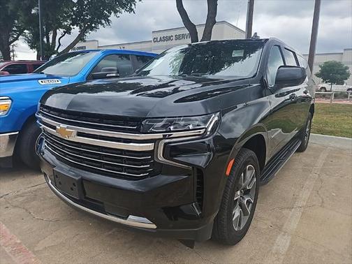 2022 Chevrolet Suburban LT