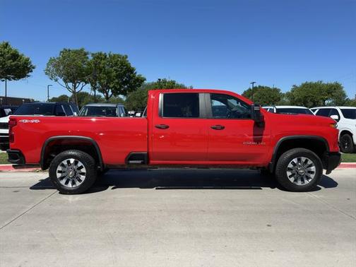 2024 Chevrolet Silverado 2500 Custom