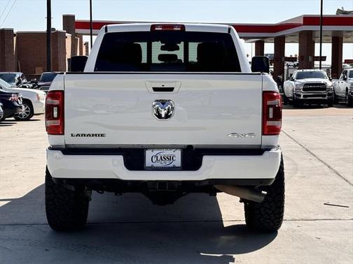 2023 RAM 2500 Laramie Crew Cab 4x4 6'4' Box