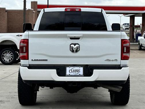 2023 RAM 2500 Laramie Crew Cab 4x4 6'4' Box