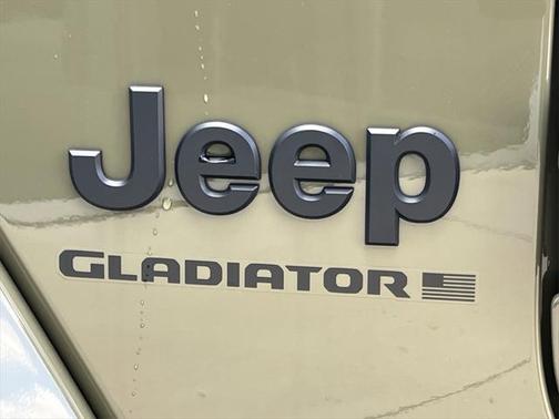 2025 Jeep Gladiator Sport