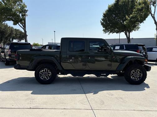 2024 Jeep Gladiator Mojave X