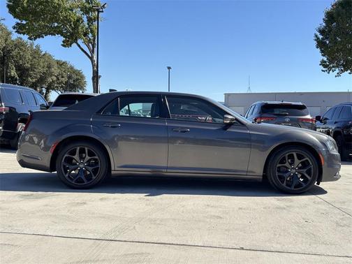 2021 Chrysler 300 S