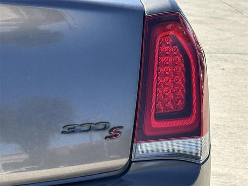 2021 Chrysler 300 S