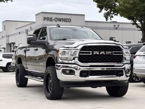 2023 RAM 2500 Big Horn Crew Cab 4x4 6'4' Box