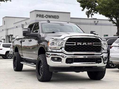 2023 RAM 2500 Big Horn Crew Cab 4x4 6'4' Box