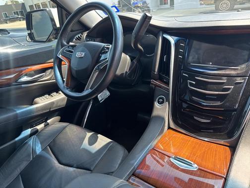 2016 Cadillac Escalade Premium