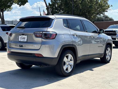 2022 Jeep Compass Latitude