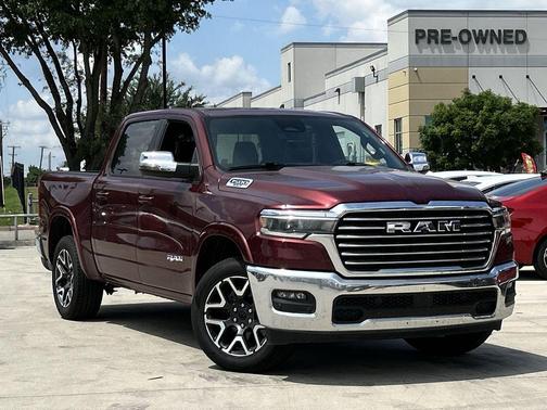 Delmonico Red Pearlcoat 2025 RAM 1500 Laramie