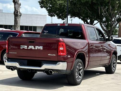 Delmonico Red Pearlcoat 2025 RAM 1500 Laramie